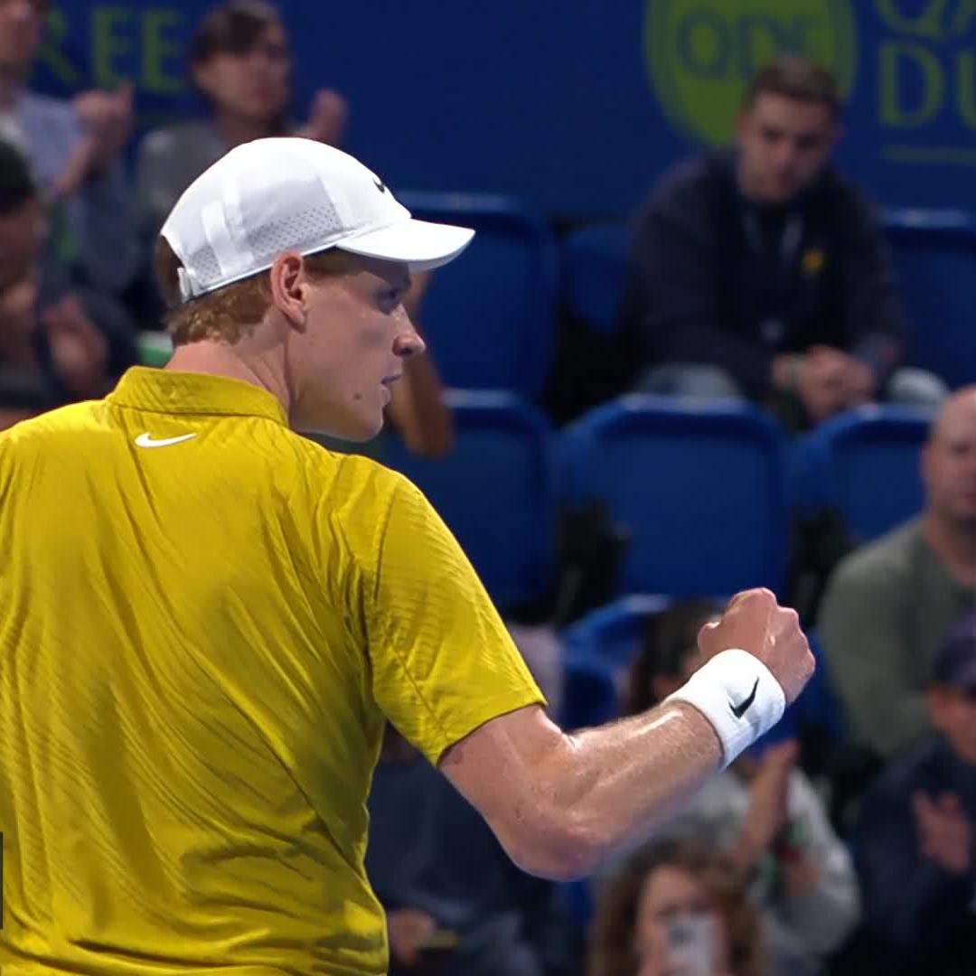 Jannik Sinner slapping his forehand to PERFECTION against Popyrin in Doha. Ridiculously clean power. Struck with that signature Sinner venom. 😮‍💨 🇮🇹🦊