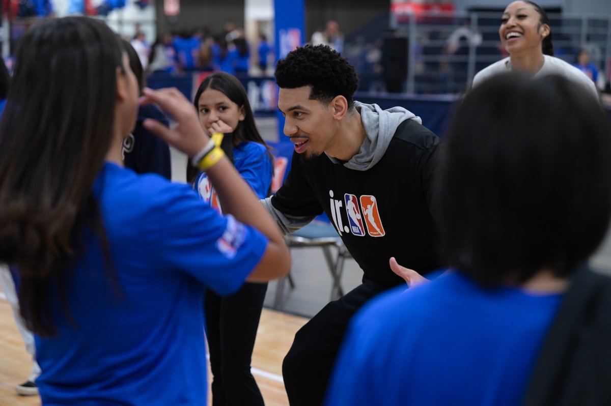 🏀 The next generation of hoopers took over the Los Angeles Convention Center for Jr. NBA / Jr. WNBA Day 🏀 Huge shoutout to Sport Court for keeping the action flowing with top‑tier courts!