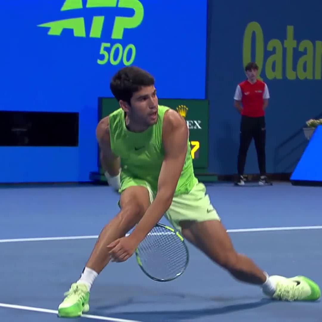 Esta volea de Alcaraz no existe ni en el Top Spin. Para que no os creáis cuando os digo que es de las mejores de la historia 🙈