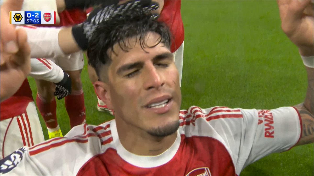After VAR check, Piero Hincapié has his first goal for the Gunners! 👏