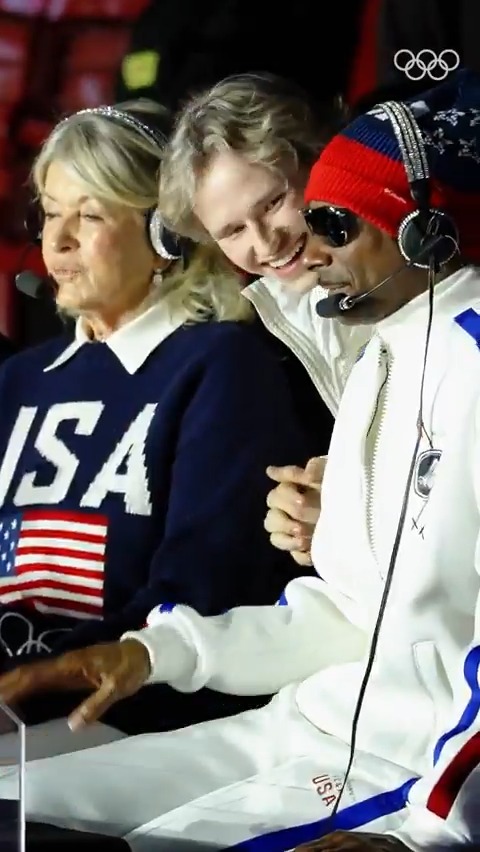 ✨Snoop Dogg, Martha Stewart and Ilia Malinin vibing together at the figure skating wasn't on our bingo cards... but we're all here for it! 🙌