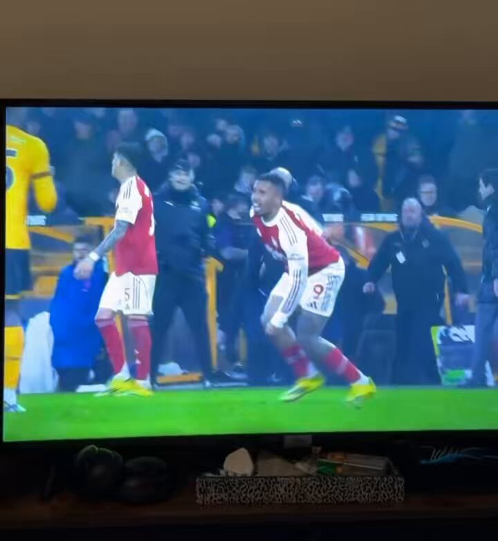 how tf is this not a RED card??