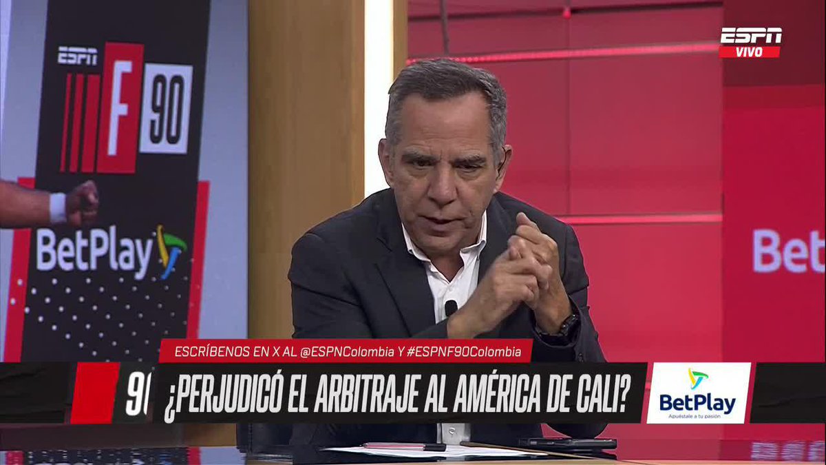 ¿El árbitro PERJUDICÓ al América de Cali ante Junior? "Siempre POLÉMICAS en partidos del Junior" Luis Arturo Henao C ▶️ No te pierdas #ESPNF90Colombia en el Plan Premium de #DisneyPlus