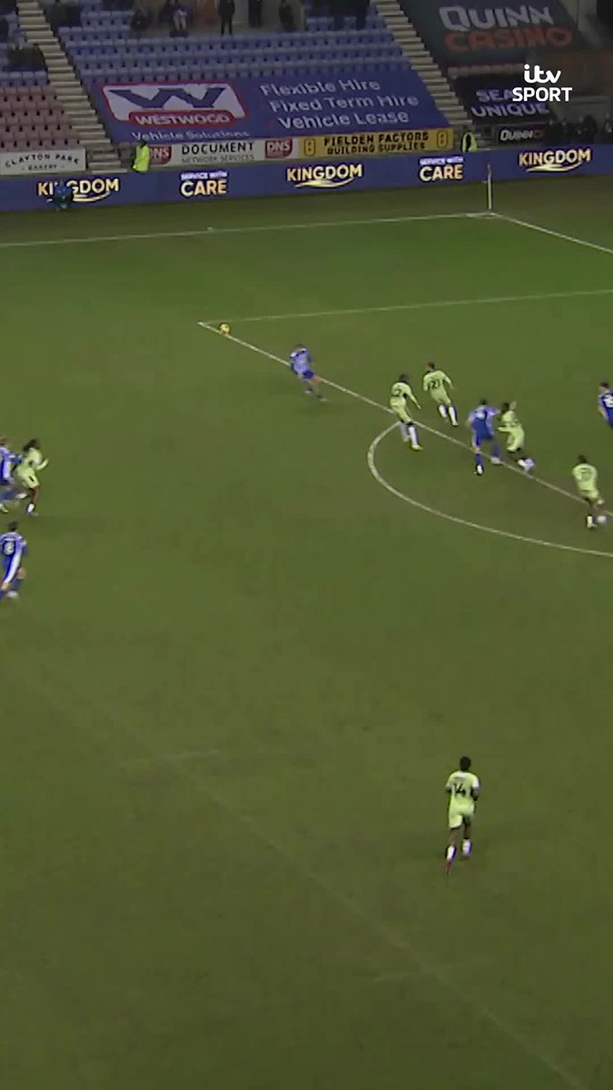 🚨 Goalmouth scramble alert! Brilliant defending from Wigan to deny Luton last night 👏 EFL | Wigan Athletic