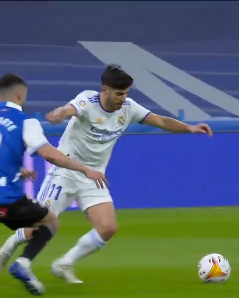 4 YIL ÖNCE BUGÜN 📆 Marco Asensio, Real Madrid formasıyla muhteşem bir gol attı 🚀