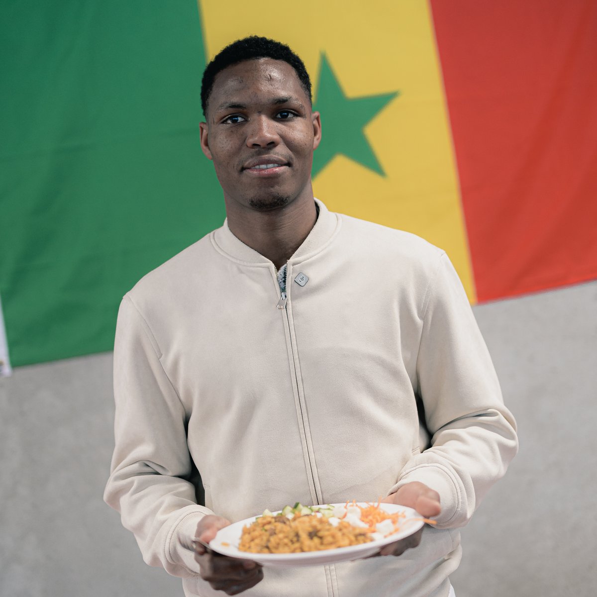 🇩🇰🇸🇳 This is cool! Danish club FC Midtjylland hosted a special lunch for the players with Senegalese food. 😋🍴 Every player get to choose the menu based on their home country and culture. This time, it was Ousmane Diao. ❤️