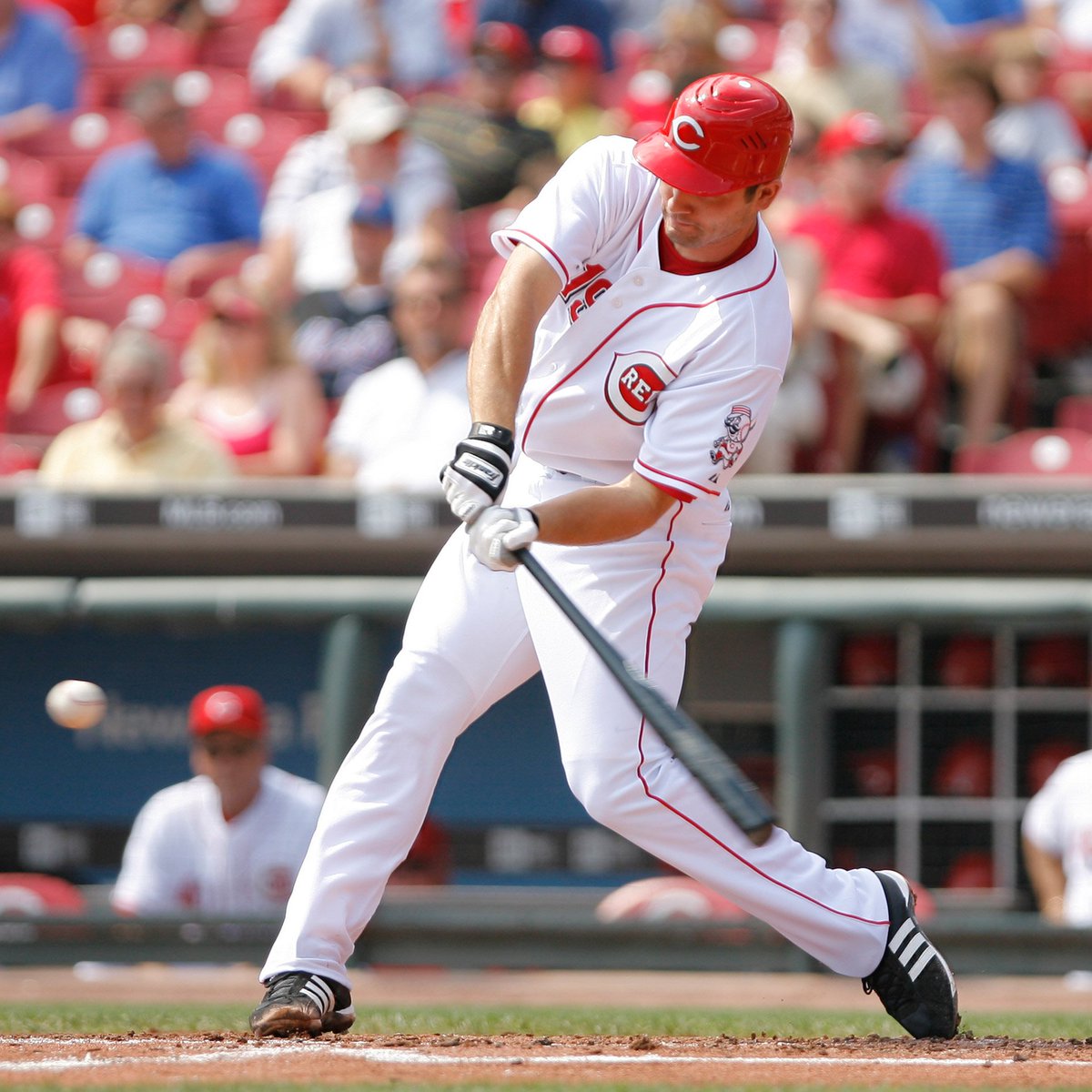 Throwback to Joey Votto’s first career home run in the bigs 🔥