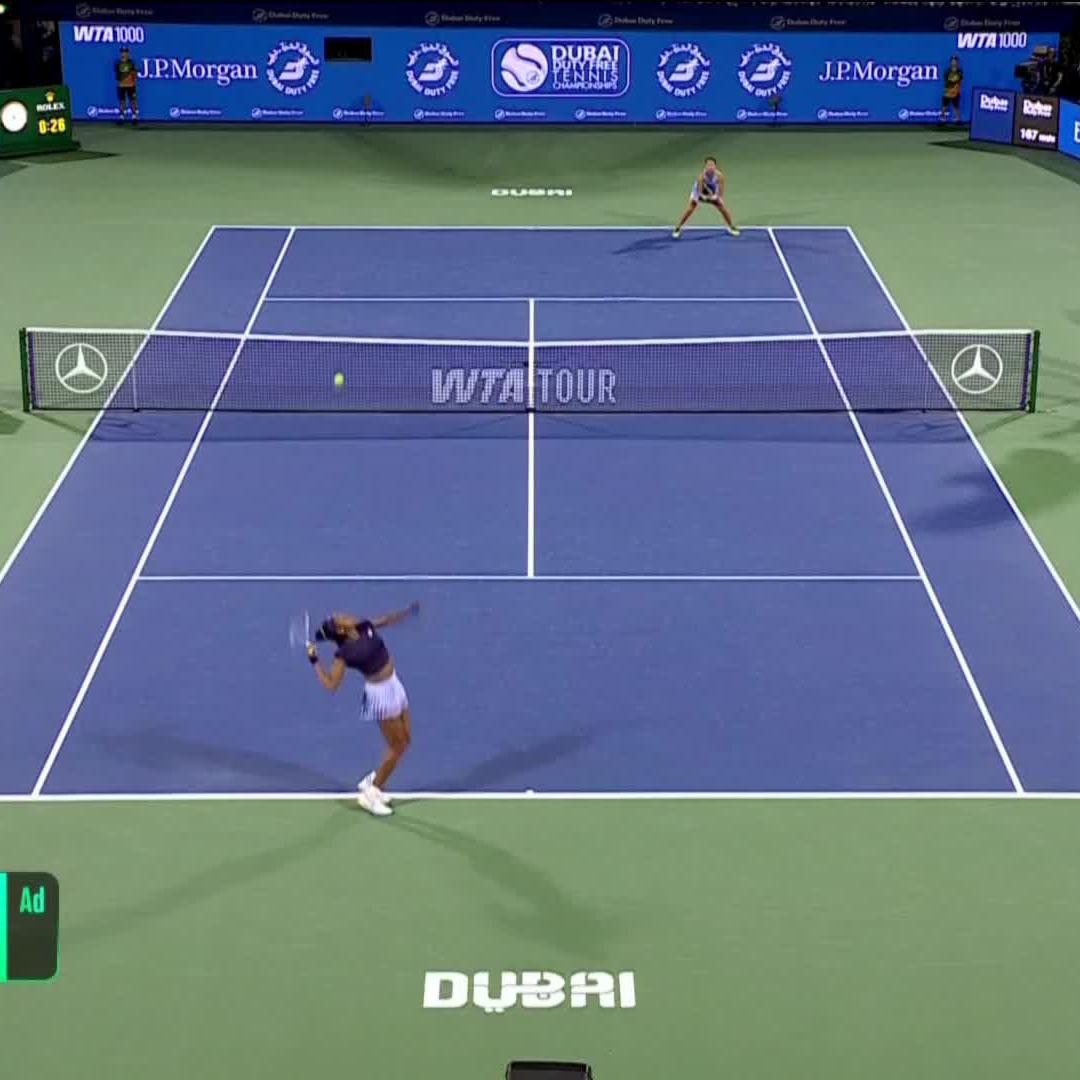 Gauff takes the first set 6-0 over Eala in just 26 minutes 😯 #DDFTennis