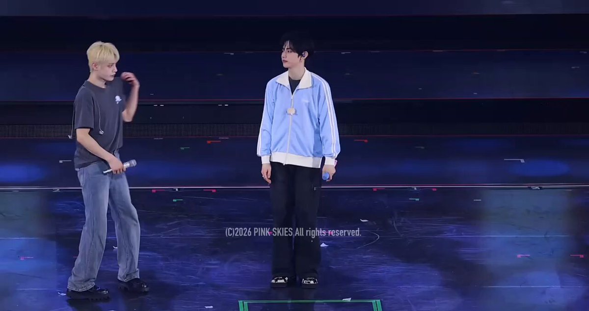 🐼 👀 🦋 👀 🐼 🥹☺️ 🦋 🥹😄 🐼 (Come to Jiwoong) 🦋 (Patting Hao's back) 🐼 (Patting Jiwoong's back) Our matnaez strengthen each other 🥹