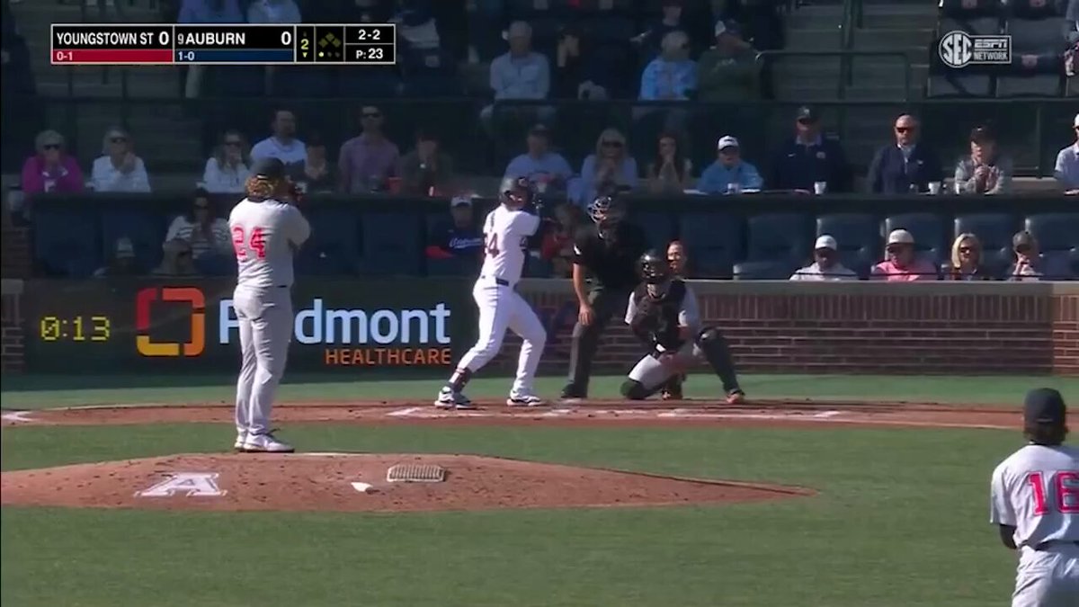 .YSU Baseball 🐧 righty Jack Messmore (Jack Messmore) and his changeup stole the show in Auburn. 76-79 mph 76.2 Strike% 40 Whiff% See which other arms caught Mike Rooney's attention on Opening Weekend ⤵️ 🔗