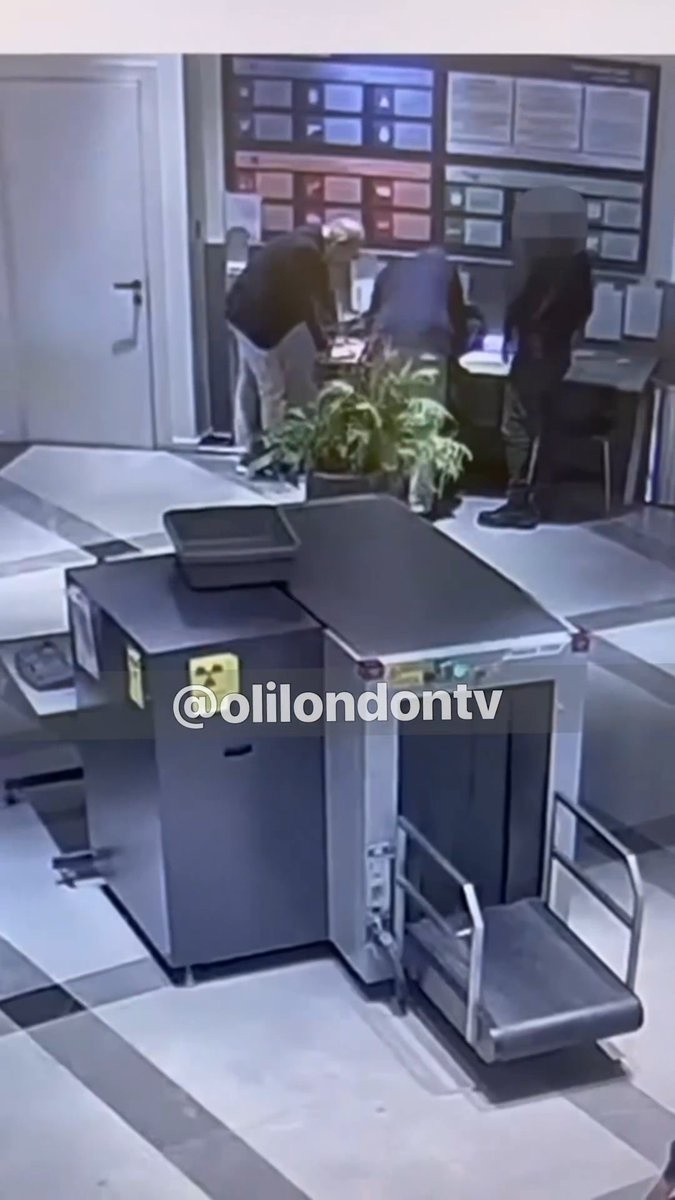 Footage from the airport where Tucker Carlson was cruelly and unjustly "detained." It's almost like you can't trust a grifter to tell the truth. Who knew?