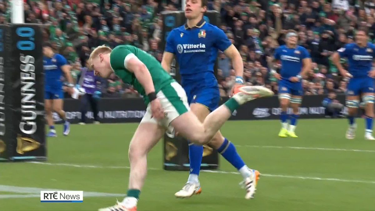 Jack Crowley will start for Ireland in Saturday's Guinness Six Nations game against England with Sam Prendergast left out of the matchday 23 #RTErugby