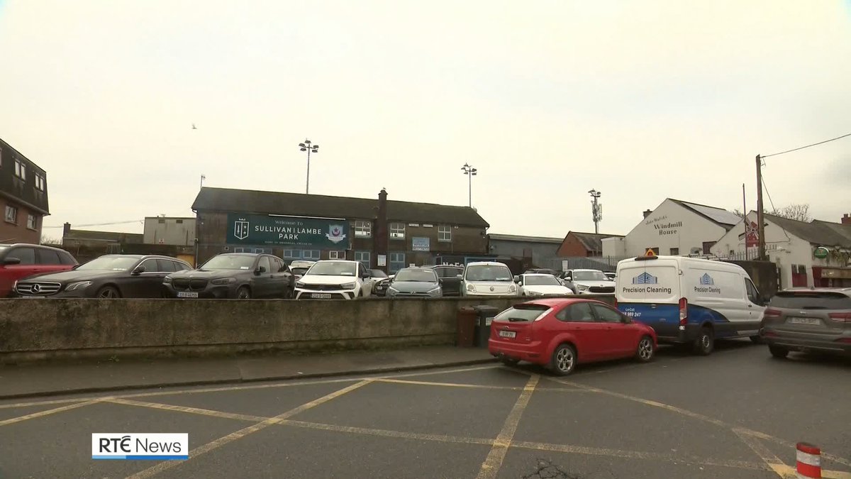 Stephen Bradley has given his support to Drogheda United chairperson and Sinn Féin TD Joanna Byrne, who has been asked to step down by the Louth club following her support for a boycott of the Ireland-Israel fixtures in the Nations League. Tony O'Donoghue reports #RTEsoccer