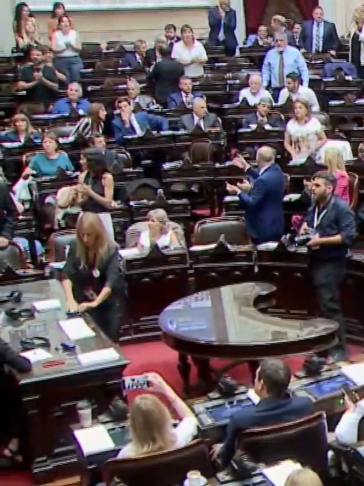 "Carignano": Por este momento durante la sesión en Diputados