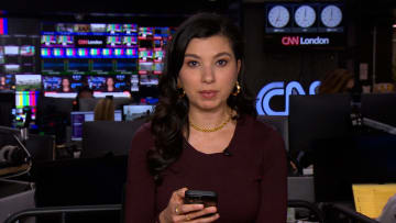 مراسلة CNN تقرأ بيانًا من الملك تشارلز الثالث عقب اعتقال شقيقه الأصغر أندرو