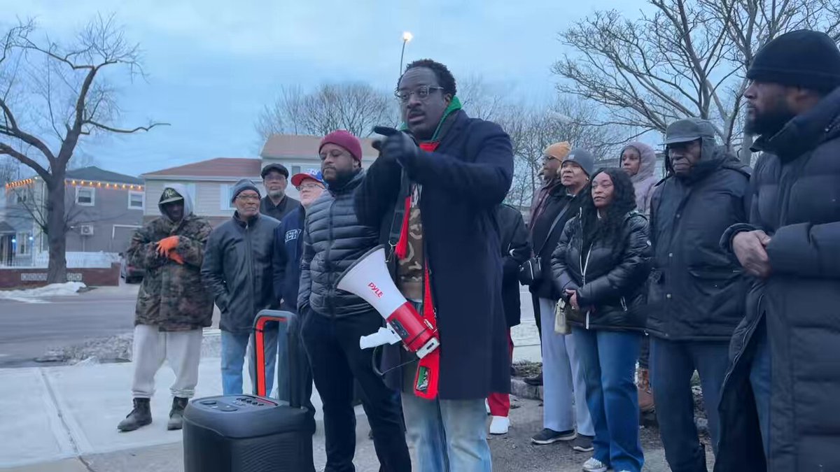 “We won’t be your political football,” say homeowners in Southeast Queens who are rallying against any increase in property taxes