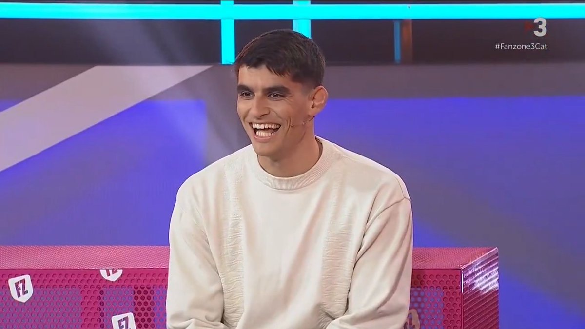 🔵🔴 Comença, des del Teatre Foment de Molins de Rei, la gran festa blaugrana, “Fanzone”, amb Gerard Romero, Gerard Martín, Carles Francino i Laia Sanz! #Fanzone3Cat ▶