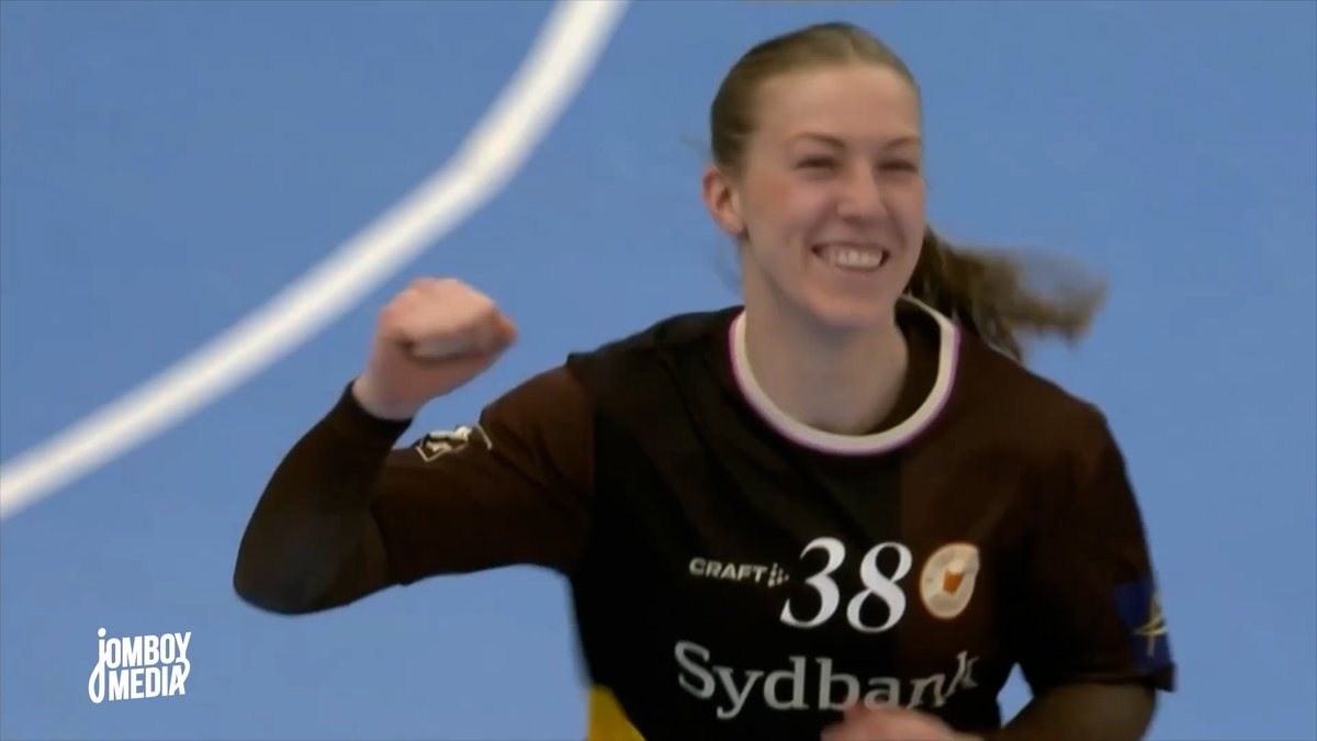 Handball goalie makes a double save from point blank range