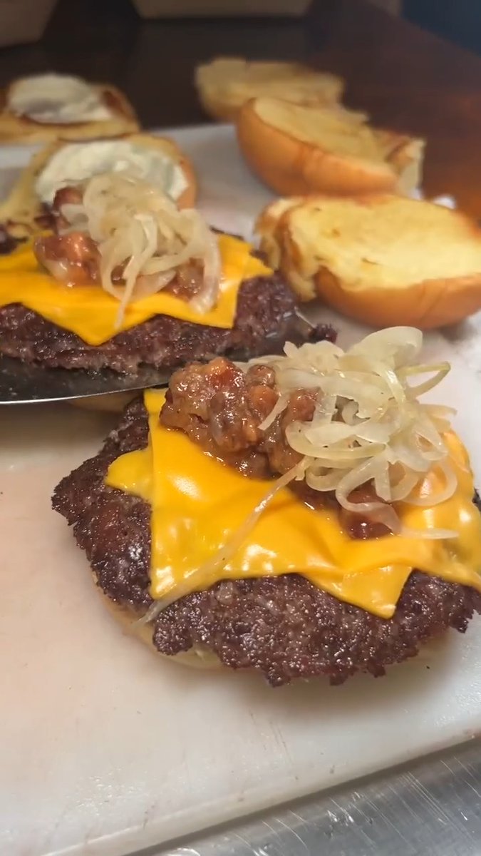 The thinnest burger patty of all time was also the crispiest 😱🍔 From Cowy Burger! SOBEWFF #SOBEWFF