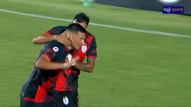 ⚽️¡DE CABEZA! Asistencia de Paredes y definición de Fabián Franco para el empate de Ameliano. 📺Tigo Sports ▶️Viví el #AperturaAPF2026 en