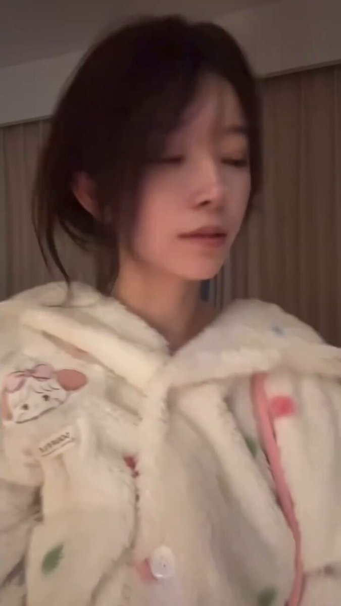 兄弟们帮我看看是不是漏毛了 抖音电报走光群: