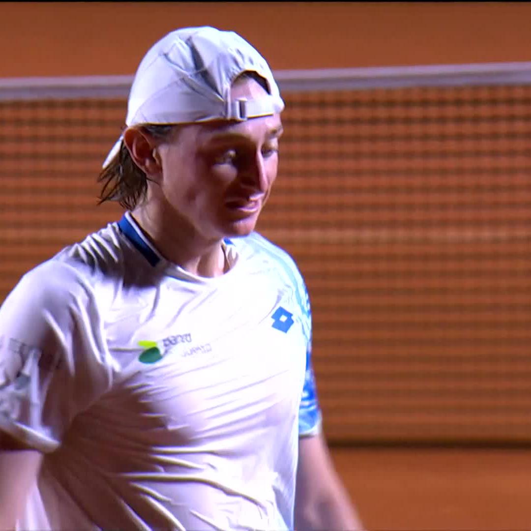 The wheels on the Buse go round and round 💨 What a way for Ignacio Buse to set up match point!