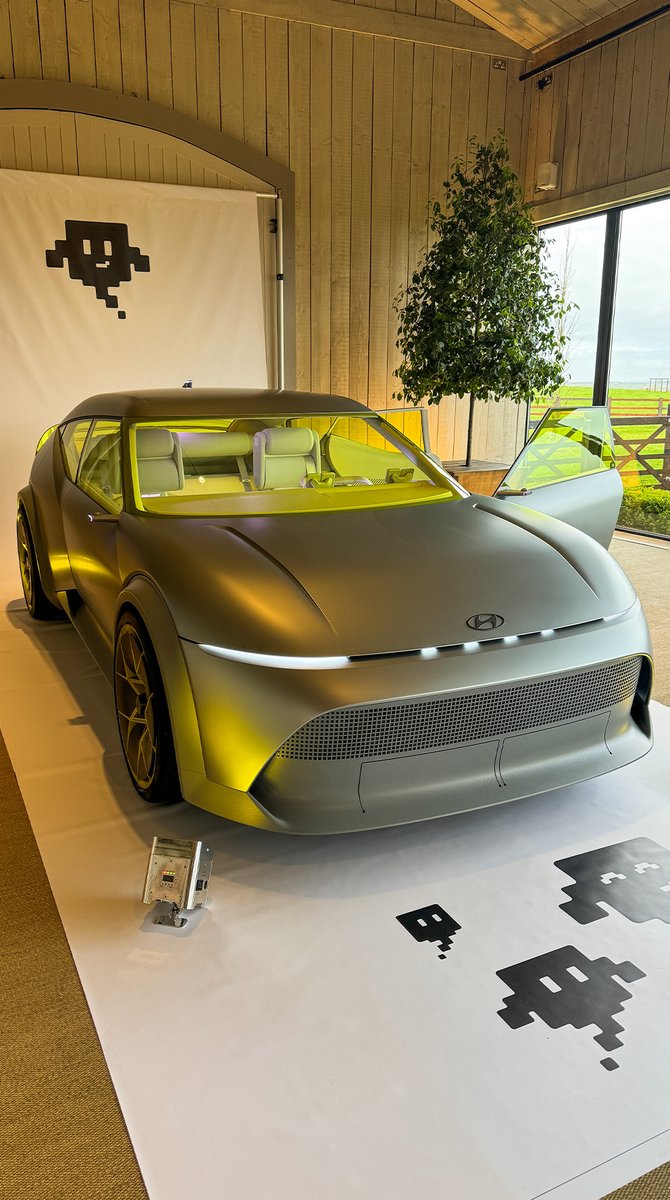 The new Hyundai Concept 3 is a compact all-electric crossover concept designed to preview the new Ioniq 3 production model. It features "Art of Steel" styling, utilising Parametric Pixel lighting, lemon-tinted glass, and a large rear ducktail spoiler for aerodynamic efficiency.