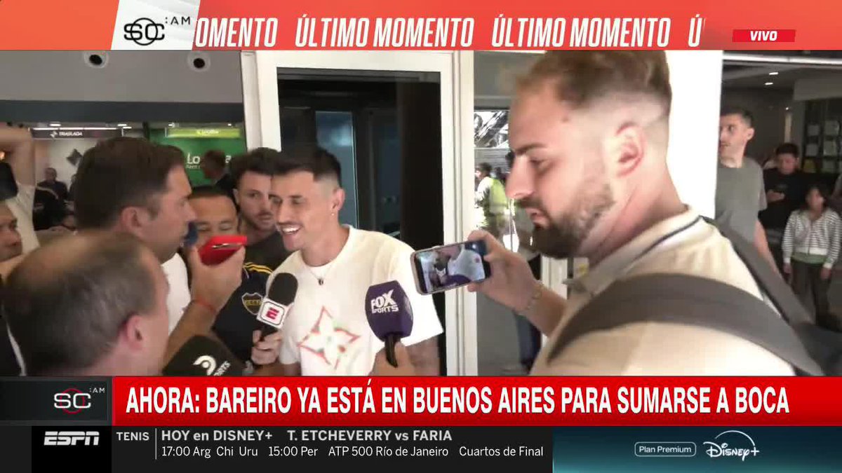 📹Así fue la llegada de ADAM BAREIRO al país.