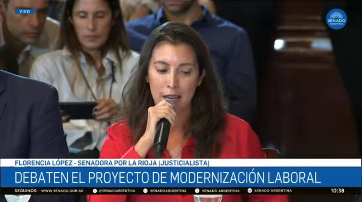 Florencia López Senadora K: “No van a alcanzar los helicópteros para irse” Patricia Bullrich: “Epa, golpista. Pare ahí, golpista” JJAJJAJAJAJ 🚬