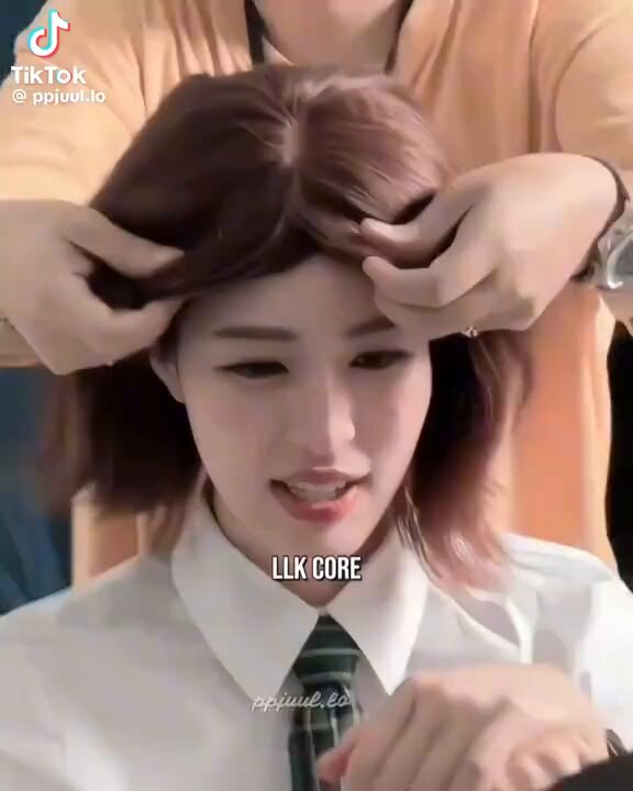 แล้วชอบบอกหลิงไม่ใช่คนตลกเนาะ ดูเอาเหอะ5555555555555555555555555555555555555555555