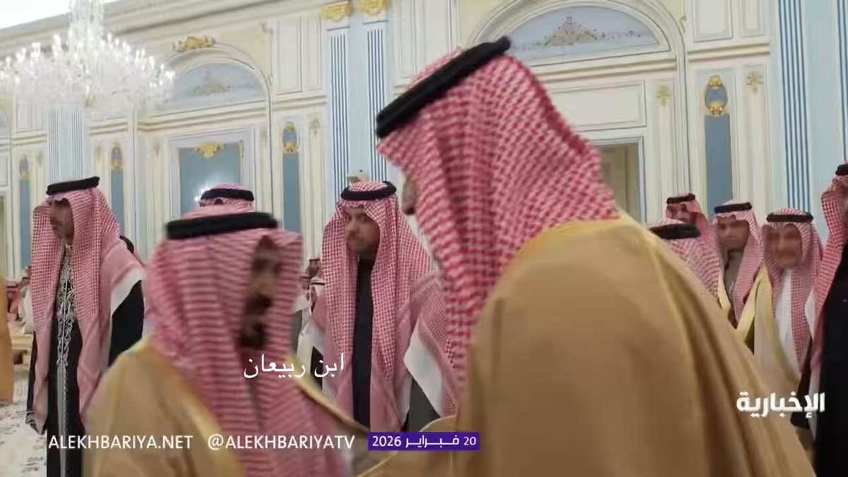 شيوخ قحطان وعتيبة ❤️ أثناء تهنئة سمو سيدي ولي العهد الأمير محمد بن سلمان حفظه الله، بشهر رمضان المبارك 🌙 الشيخ عبدالله بن عمر بن عبدالرحمن بن ربيعان والشيخ خالد بن سلطان بن خليل بن قرملة اللهم أحفظ وطننا وقادتنا اللي جعلونا قبيلة واحدة في وطن واحد نخدمه ونفديه بأرواحنا 💚🇸🇦