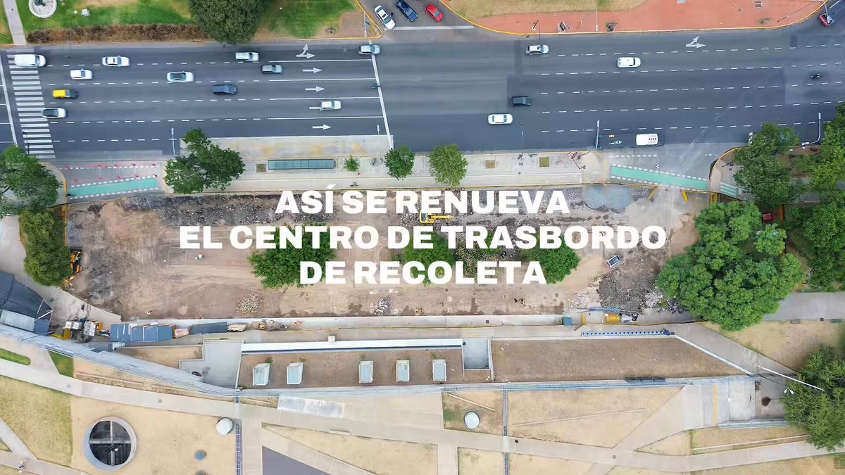 Comenzó la puesta en valor del Centro de Transbordo Facultad de Derecho para mejorar la seguridad vial, ordenar la circulación y facilitar la conexión entre colectivos, subte, tren y bicicletas. La obra incluye nueva señalización, cruces elevados, ampliación de isletas y sectorización de áreas para reducir la congestión y mejorar la experiencia de viaje. En la Ciudad, las obras se hacen para que las cosas funcionen.