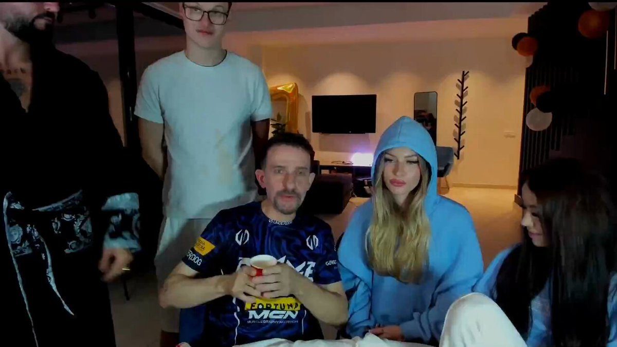 Wuja Jówko się nie pierdoli w tańcu xD