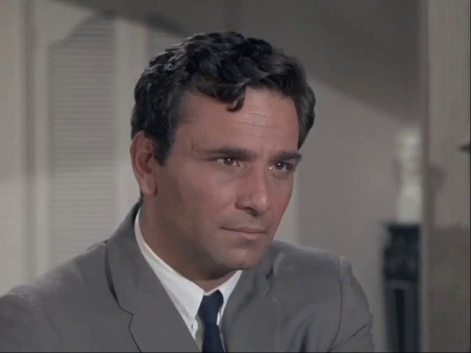 On this day, 58 years ago, Richard Irving's "Prescription: Murder" (1968) [the debut episode of the 'Columbo' series] was aired in the USA. Peter Falk on the Character of 'Columbo': "Before we ever started shooting, what were my earliest thoughts? I was struck very early on by the dramatic possibilities of playing a man who housed within himself two opposite traits. On the one hand being a regular Joe, the guy next door, nothing special, and at the same time being the most brilliant detective on the globe. A guy with a mind like Einstein who sounded like the box boy at Food Giant." ('Just one more thing- Stories from my life, Peter Falk, 2006)