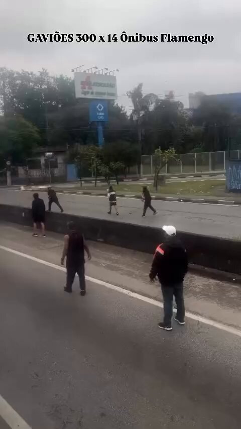Así fue recibida la hinchada del Flamengo en São Paulo por la torcida organizada Gaviões da Fiel del Corinthians hace algunos años