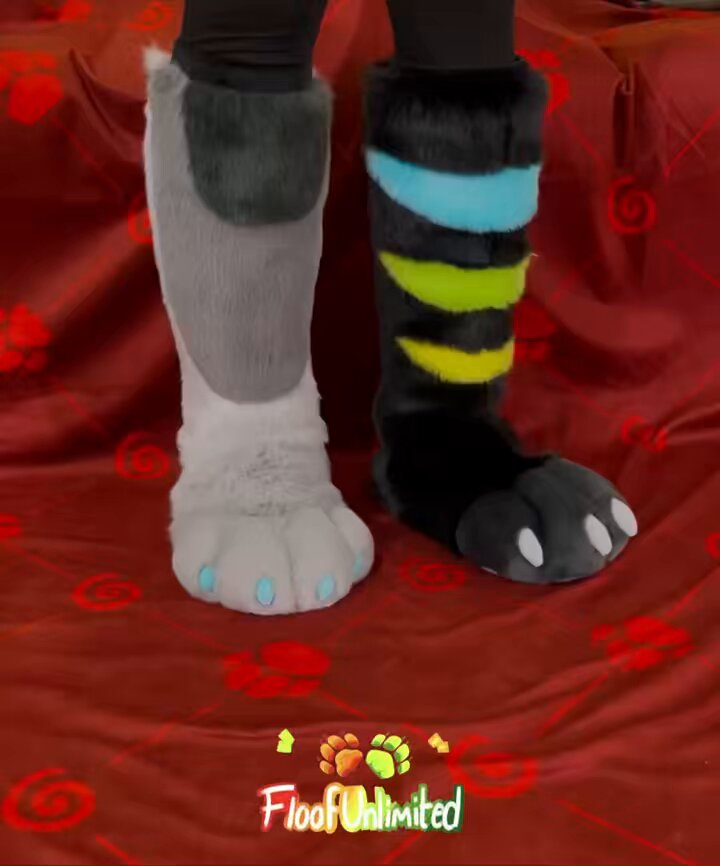 Custom indoor fursuit sockpaw application form is live for this weekend! I’m taking ONE slot, March completion. Not FCFS, I’ll be choosing once the form closes on Monday! More information is (you guessed it) pinned in the telegram channel 🫣