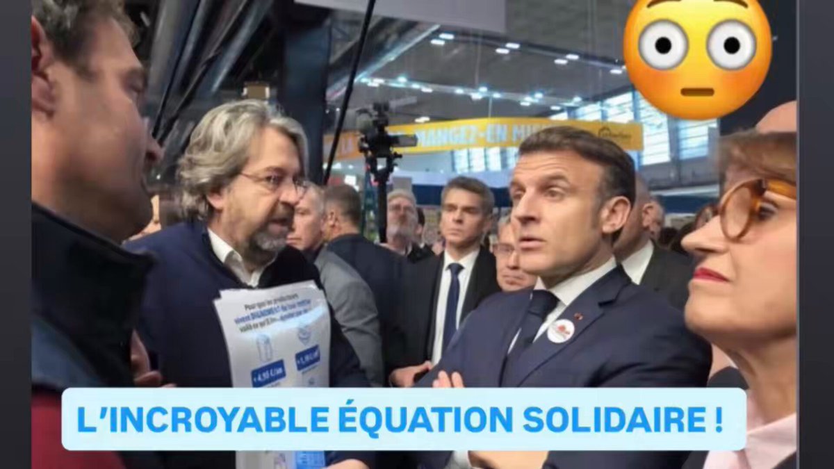 J-1 Cette vidéo a beaucoup fait parler d’elle. Ce jour-là Régis (à gauche) expliquait au Président de la République, ce que représentait sur une année, les 8 cts en plus qu’il perçoit sur nos achats de briques de lait solidaires. « 70 000 euros ! » (d’où l’étonnement bien visible de nos interlocuteurs). Tout est dans cette équation qui a changé la vie de beaucoup de familles qui méritent tellement notre soutien. 👉🏻 4 € de plus par an pour nous, consommateurs (8 cts x 50 litres de consommation annuelle) = 👉🏻 70 000 € de revenus supplémentaires pour la ferme de Régis et la vie plus heureuse et apaisée qui va avec. Passez-nous voir demain si vous venez au Salon de l’Agriculture, qui ouvre ses portes. Des sociétaires consommateurs de la coopérative qui nous rassemble seront avec Régis mais aussi Martine et Martial DARBON, les producteurs à l’origine de la démarche durant toute cette journée comme chaque jour jusqu’au 1er mars (merci à tous ceux qui vont se relayer 🙌🙏) Nous allons voir comme chaque année, beaucoup de monde et partager de beaux moments et vos visites comptent beaucoup pour nous (des records d’affluence chaque année sur le stand CQLP nous disent les organisateurs, « il est petit mais très fréquenté ! » merci à tous). Emmanuel Macron, Sébastien Lecornu, Annie Genevard m, si nous ne vous voyons par cette année, nous renouvelons auprès de vous solennellement, au nom de tous, notre appel à faire de la protection de ceux qui nous nourrissent chaque jour UNE PRIORITÉ NATIONALE. Nos avenirs, chevillés aux leurs, en dépendent et le rôle clé qu’ils jouent au quotidien pour chacun d’entre nous mérite notre soutien absolu. Bon week-end à tous (et à demain) #SoutienAuxProducteurs #LePatronCestLeConso 🎙️Nous en parlerons : ce VENDREDI soir dans le « JT le 19/20» sur FRANCE 3, demain SAMEDI 21 février à 11h30 sur LCI «On plaisante pas avec l'info » et samedi également dans « La matinale » de BFMTV. Salon International de l'Agriculture 2 petits stands CQLP Hall 1 et Hall 4 Fonds de Soutien aux Producteurs C'est qui le Patron ?! #SouverainetéAlimentaire #mercosur #agriculteursencolère #solidarité