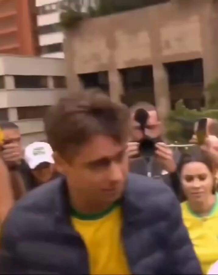 Proibido 🚫 dar risada