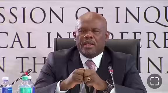 Has anyone ever seen a mountain in Tembisa? General Shadrack Sibiya said he couldn’t go to the scene where a police officer was killed because his car was too small to climb the “Tembisa mountains.”