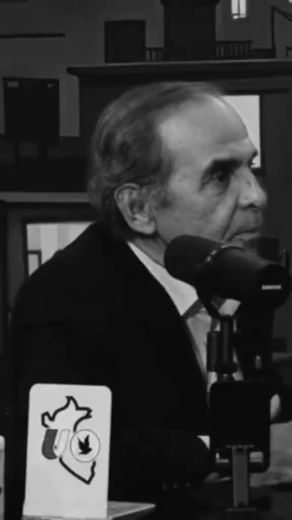"Me estás mentando la madre" ¿Velasco o Pinochet? Chiabra responde a las preguntas del público. Entrevista completa 👉