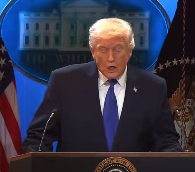 BREAKING: Trump says that the “supreme court’s ruling on tariffs is deeply disappointing.” He goes on later to attack the very Justices that he appointed. I guess Trump doesn’t “hire the best people”. Trump lost this ruling 6-3 and now wants to blame the people he appointed. Happy Liberation Day!! I told you this would happen.