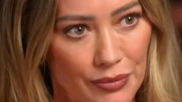 In her song "The Optimist," Hilary Duff explores her relationship with her dad. "I think it's really challenging for one person to have major success in a family," she told Anthony Mason.