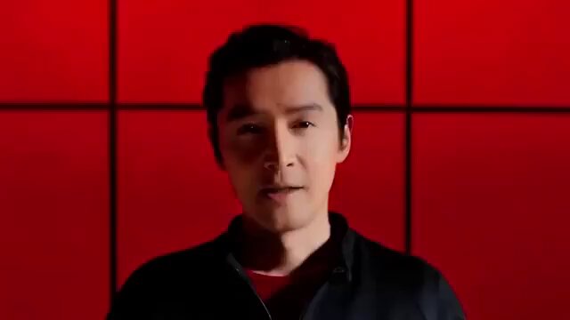 胡歌消声多日命悬一线，妻子和闺蜜聚餐失言，曝护照诡异消失，当年乔任梁出国就差一步，卑劣手段屡试不爽
