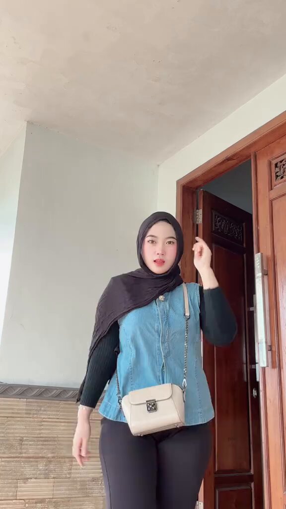 Tembem, pas main sudah pasti menggigit