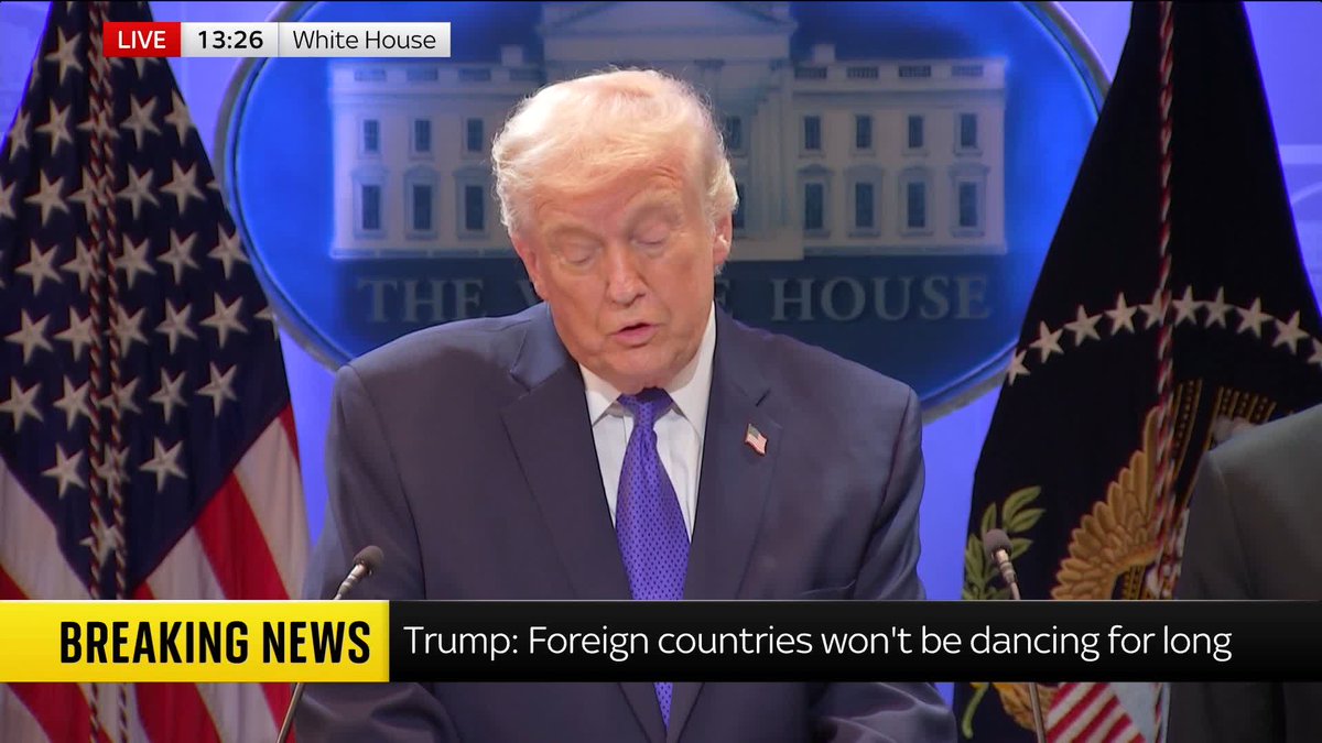 BREAKING: Donald Trump again says he will turn to "other alternatives" to replace the tariffs the Supreme Court "incorrectly rejected". 🔗Click the link to find out how the U.S. president can still reimpose tariffs in other ways 📺 Sky 501 and YouTube
