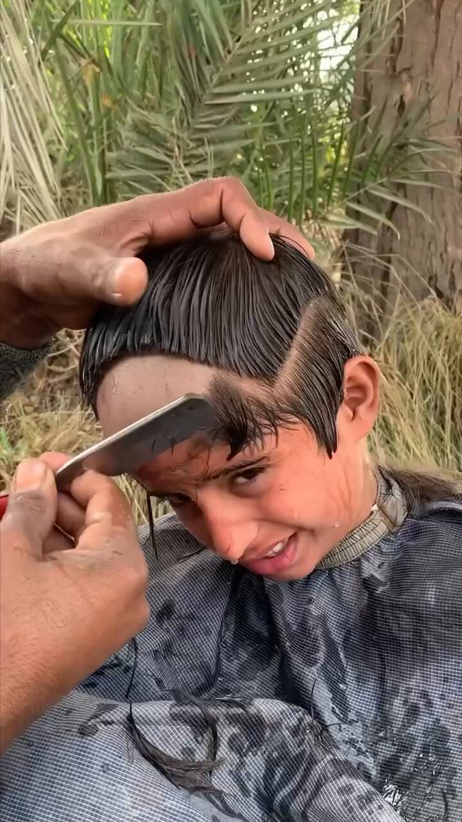 why is him haircut like that😭😭