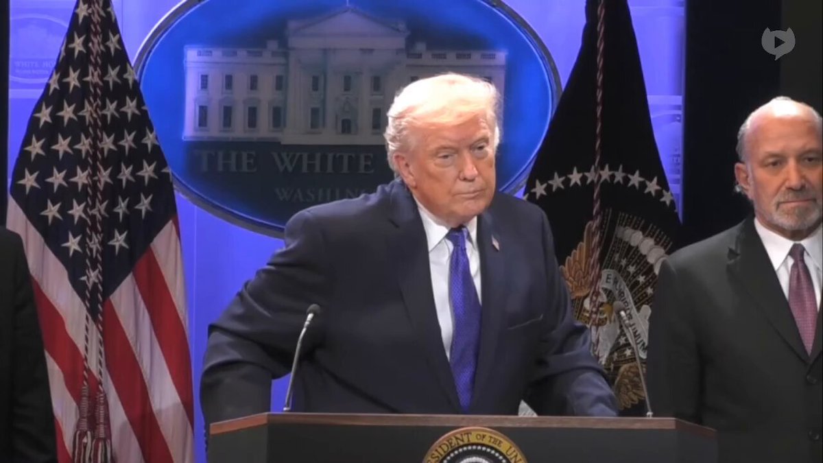 NOW - Trump says "foreign interests" have a lot of undue influence over the Supreme Court, through fear, respect or friendships: "I know some of the people that were involved on the other side, and I don't like 'em."