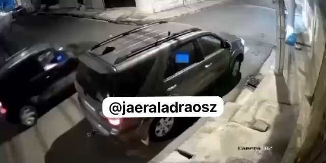 JOGANDO DE TERNO! nem precisou sair do carro para deletar e jogar pra lixeira