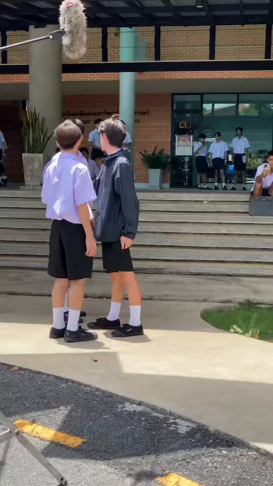 โชคดีน้องชายทั้งสองไว้เจอกัน ❤️(ถ้าเอ็งไม่เชียร์ลิเวอร์พูลกะแมนยูเราก้คงไม่ต่อยกัน)