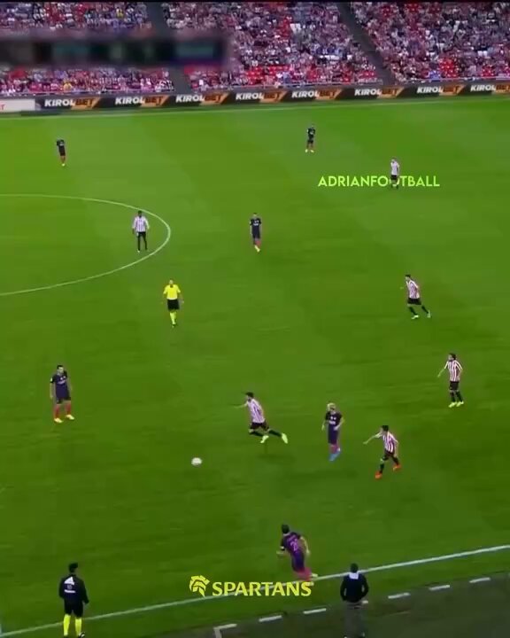 they’re telling me kevin de bruyne and mesut ozil are better passers than lionel messi?! the reason why they think like this is because messi can do it all so they’re looking for ways to say certain players are better at that. 😂😂😂😂